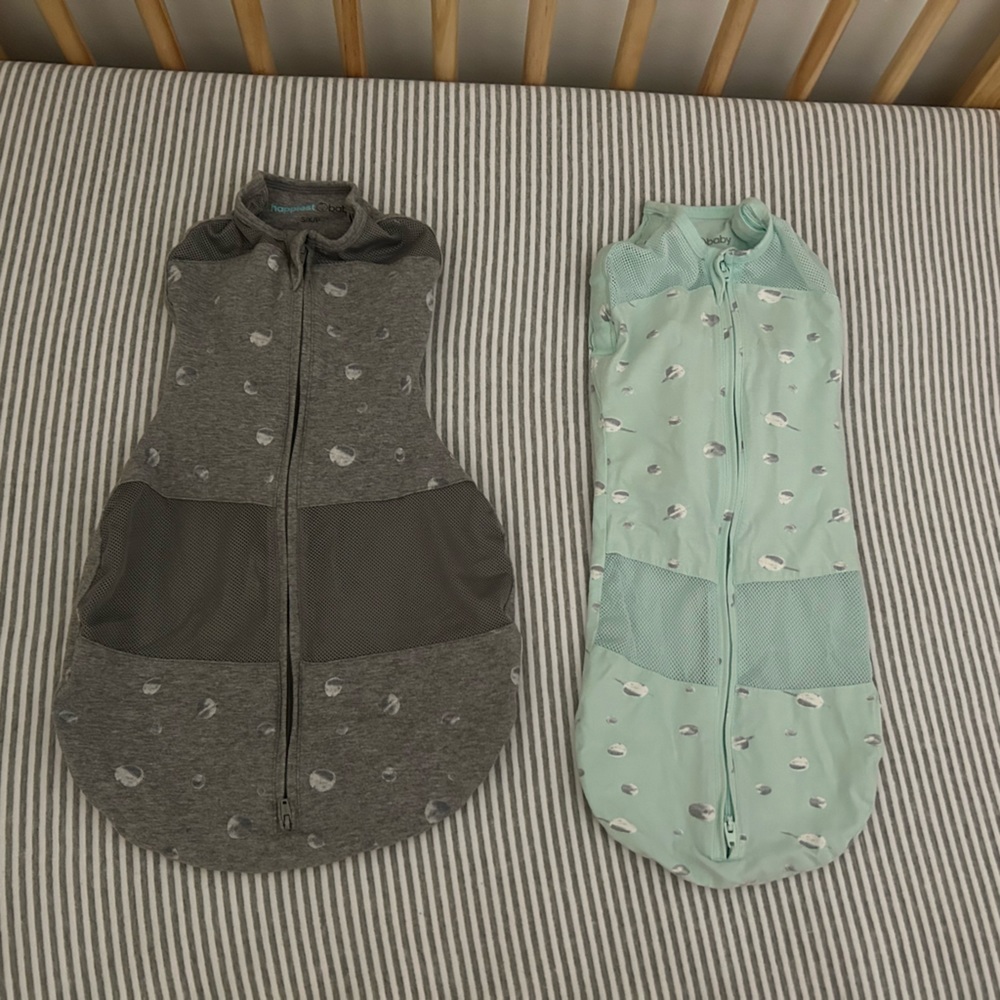 NWOT 2 Happiest Baby Sleepea Sacks